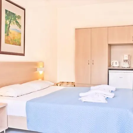 Talos & Hotel 3*